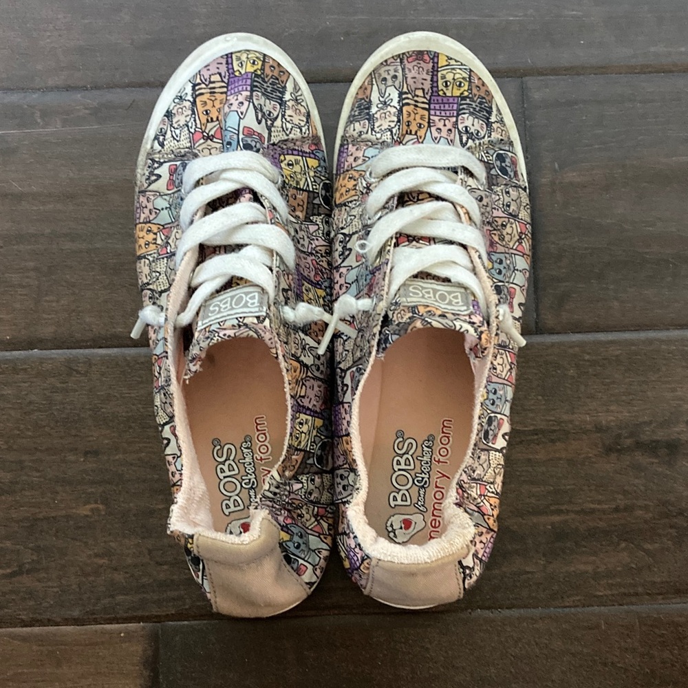 Skechers Women's Multicolor Cat Sneakers